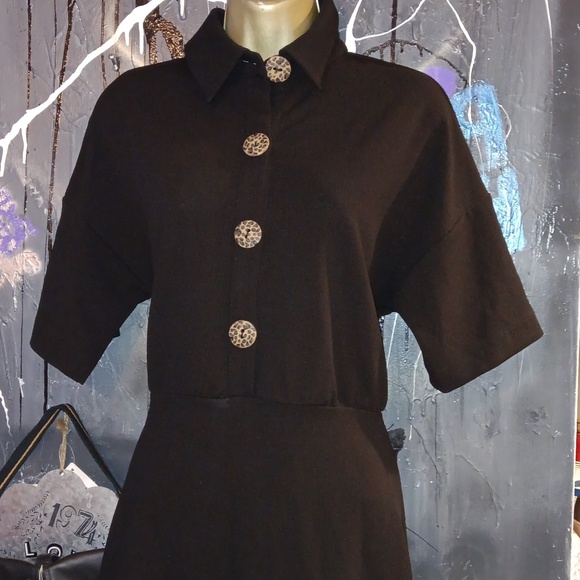 Asia Dresses - Picture 1 of 12